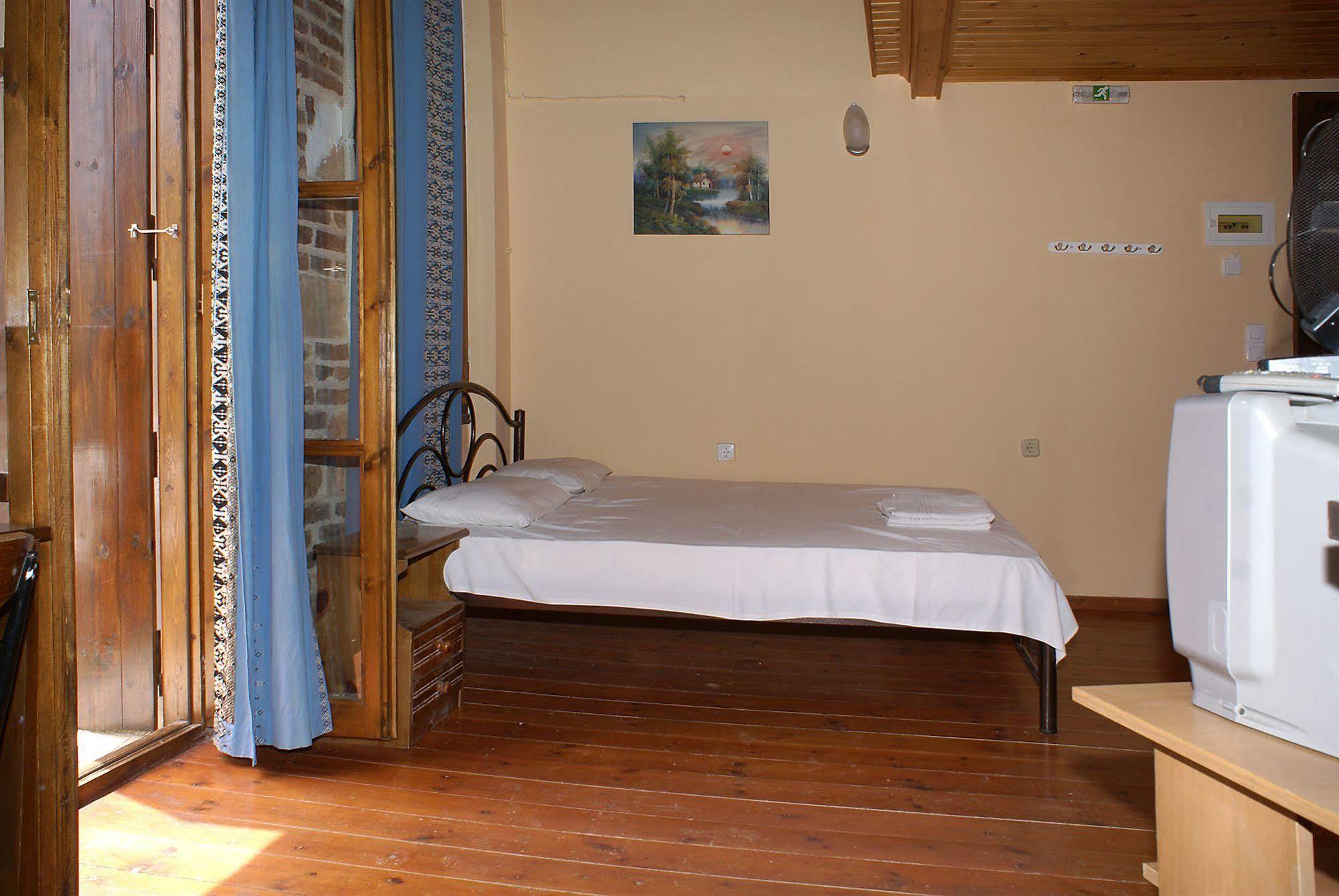 Kydonia Rooms Chania  ภายนอก รูปภาพ