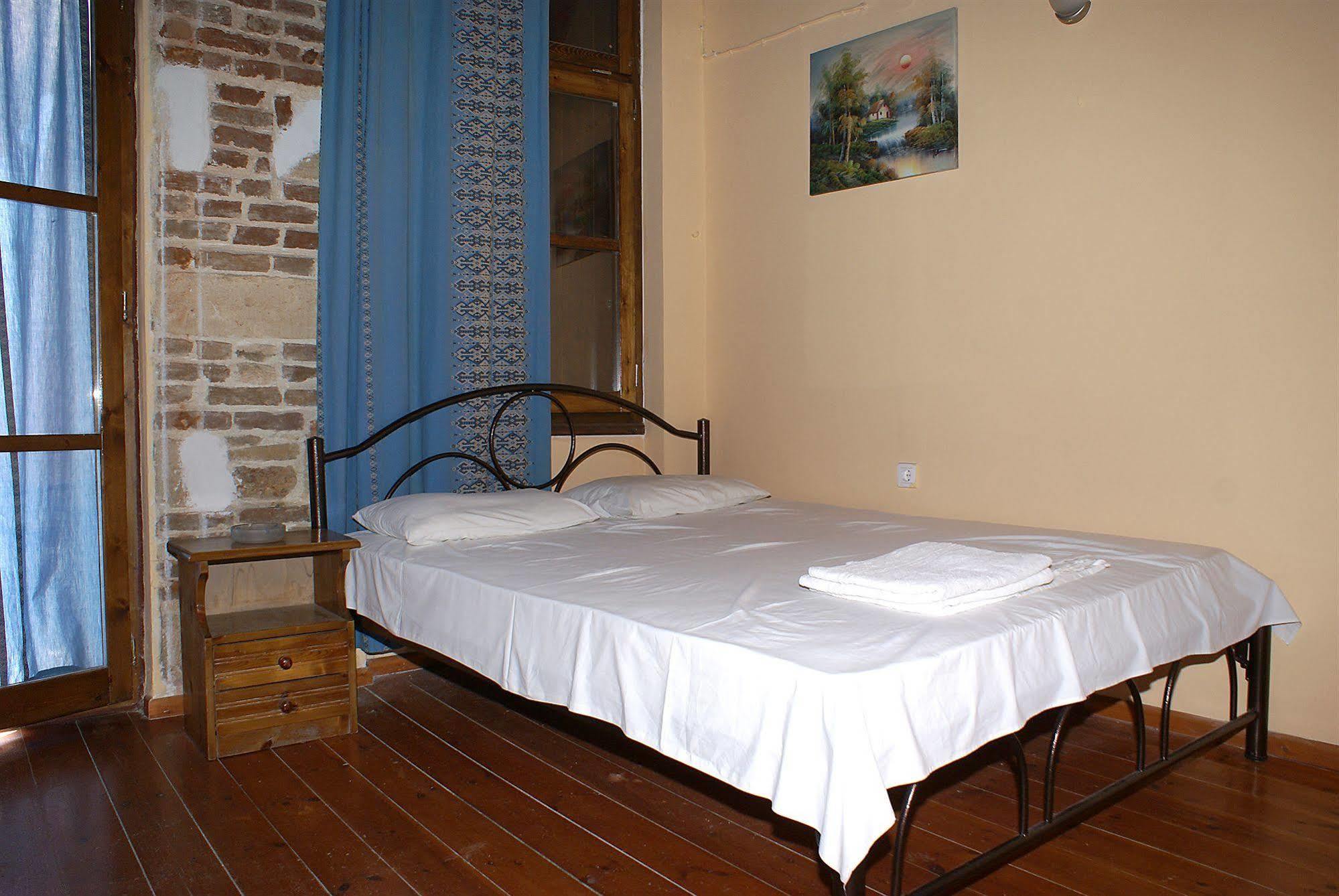 Kydonia Rooms Chania  ภายนอก รูปภาพ