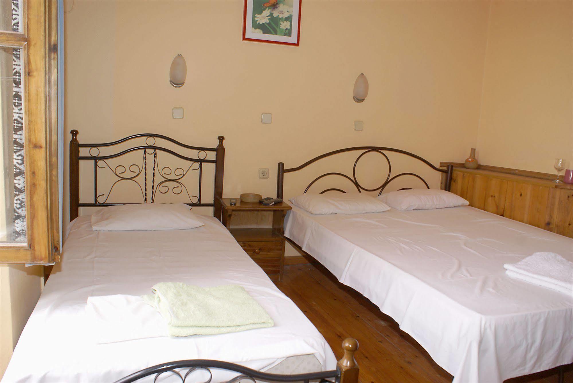 Kydonia Rooms Chania  ภายนอก รูปภาพ