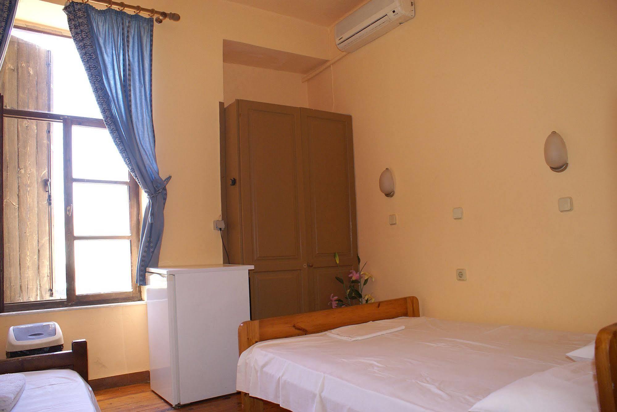 Kydonia Rooms Chania  ภายนอก รูปภาพ